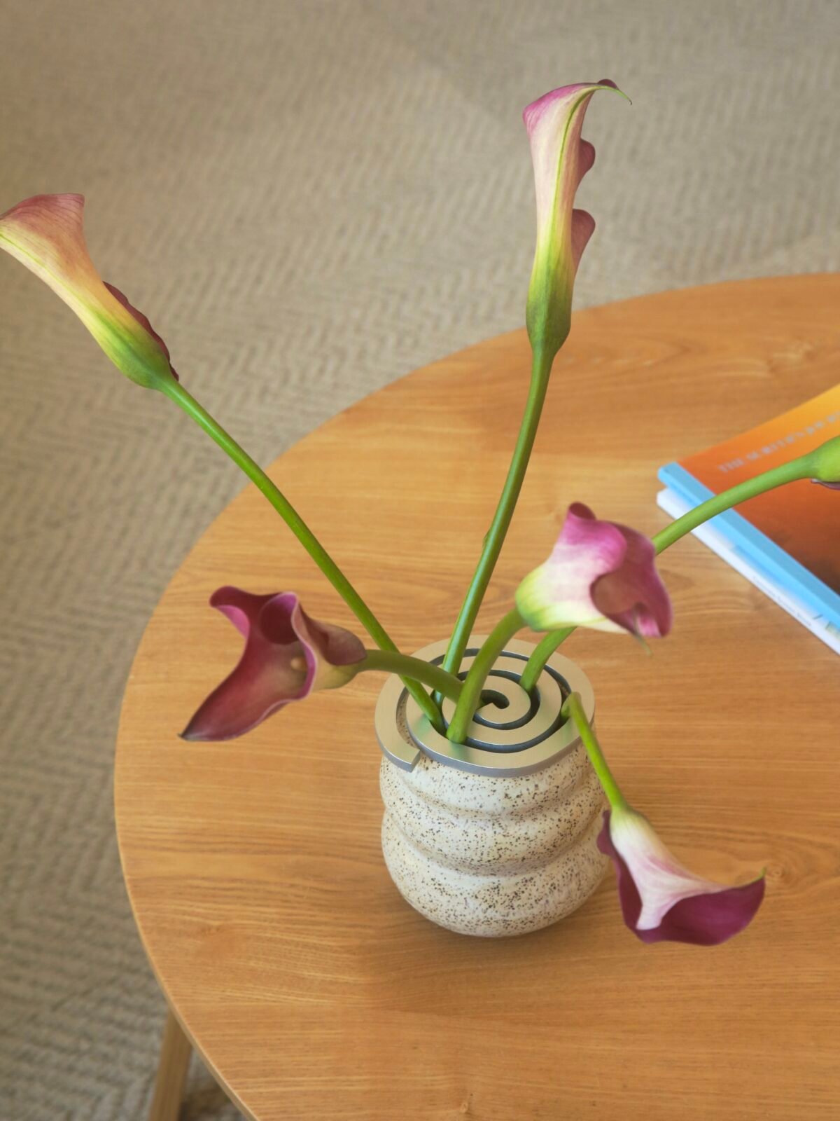 Spiral Flower Frog