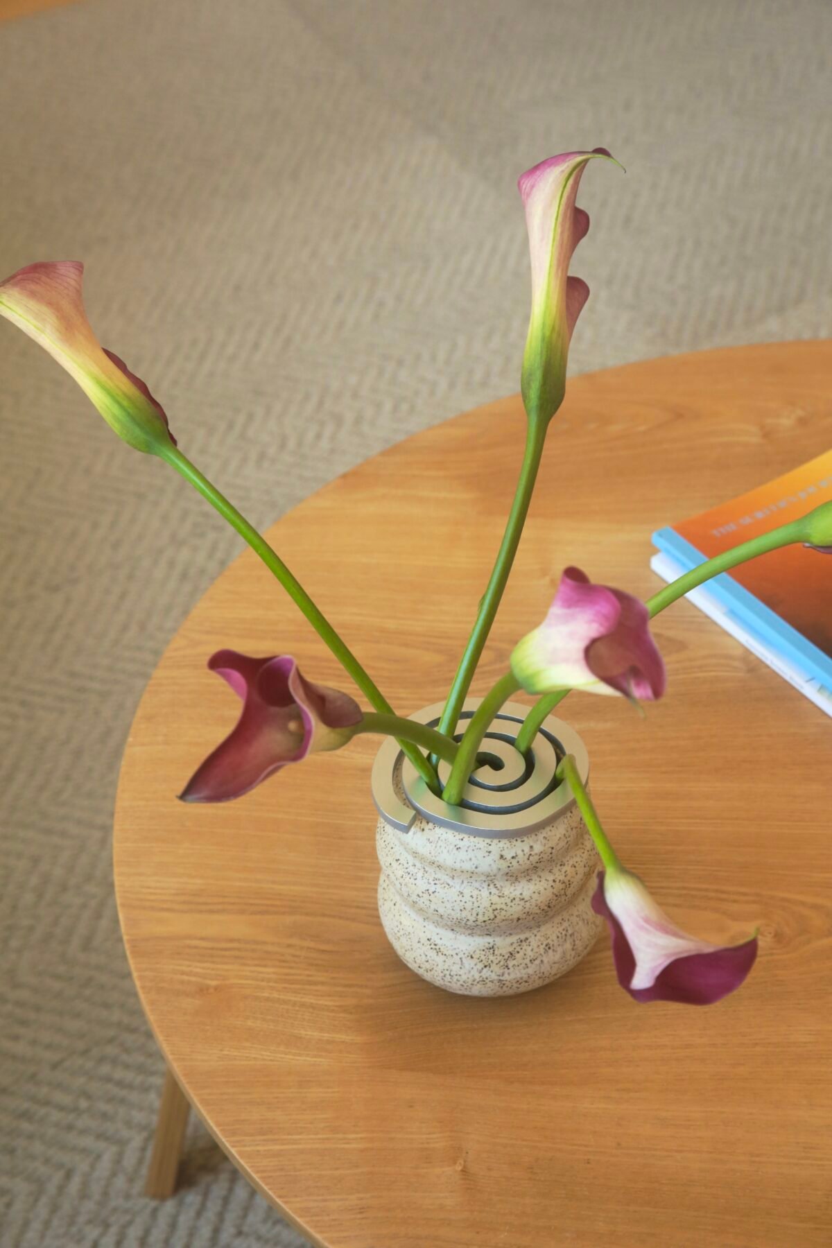 Spiral Flower Frog